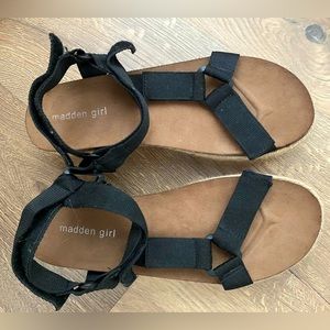 madden girl sandals